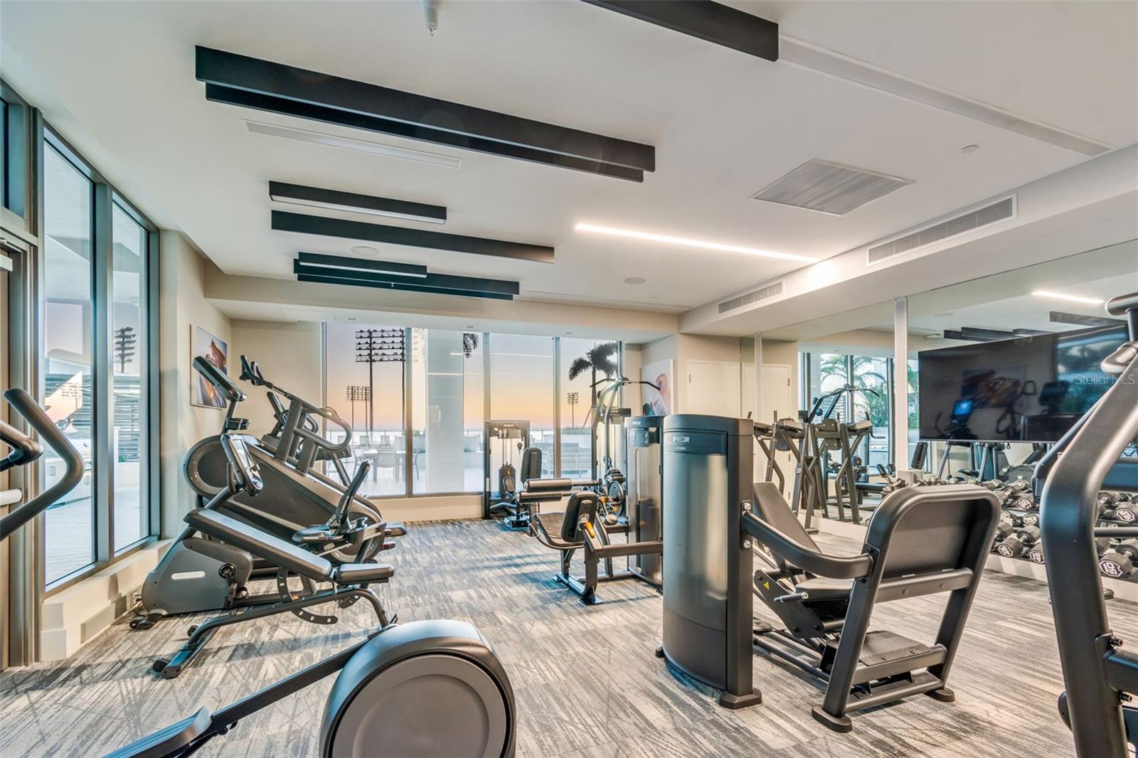 301 1ST ST S #2402, ST PETERSBURG, FL, 33701