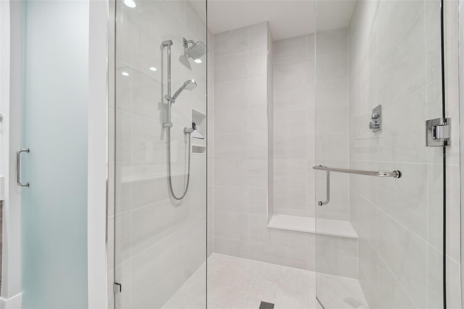 301 1ST ST S #2402, ST PETERSBURG, FL, 33701