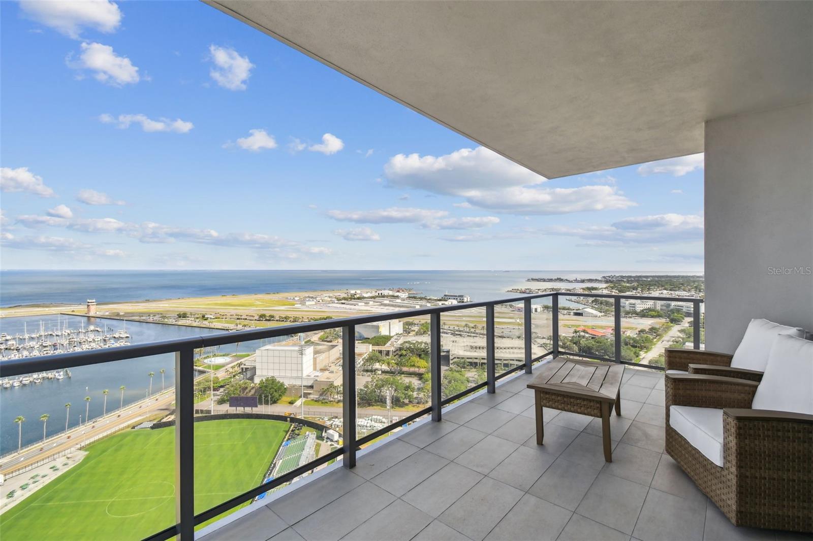 301 1ST ST S #2402, ST PETERSBURG, FL, 33701