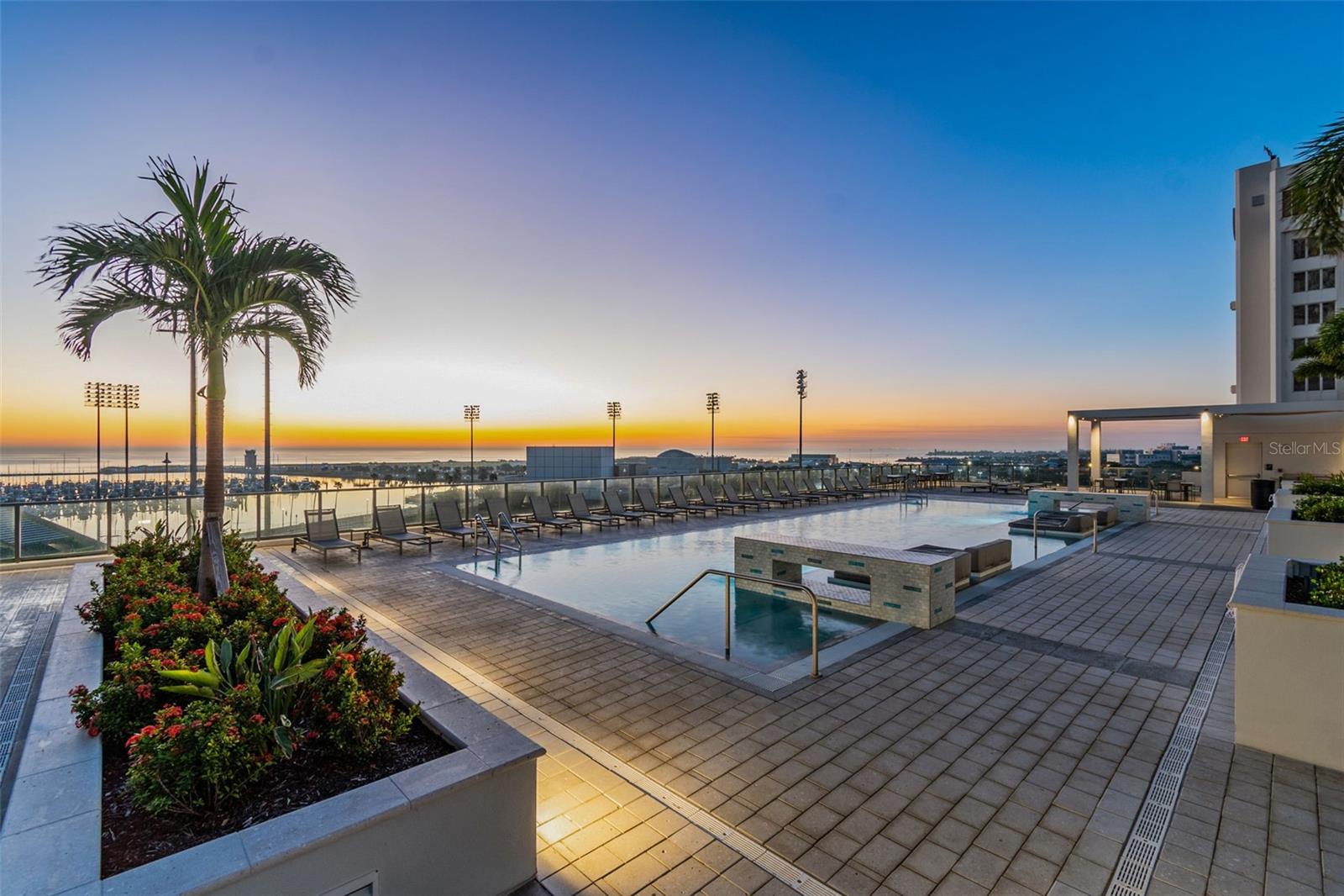 301 1ST ST S #2402, ST PETERSBURG, FL, 33701