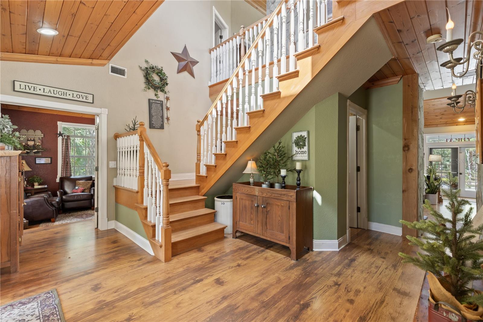 202 LAUREL OAKS RD, NOKOMIS, FL, 34275