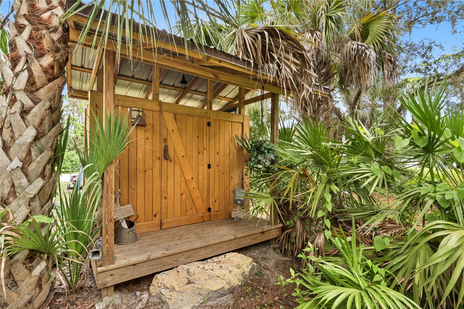 202 LAUREL OAKS RD, NOKOMIS, FL, 34275