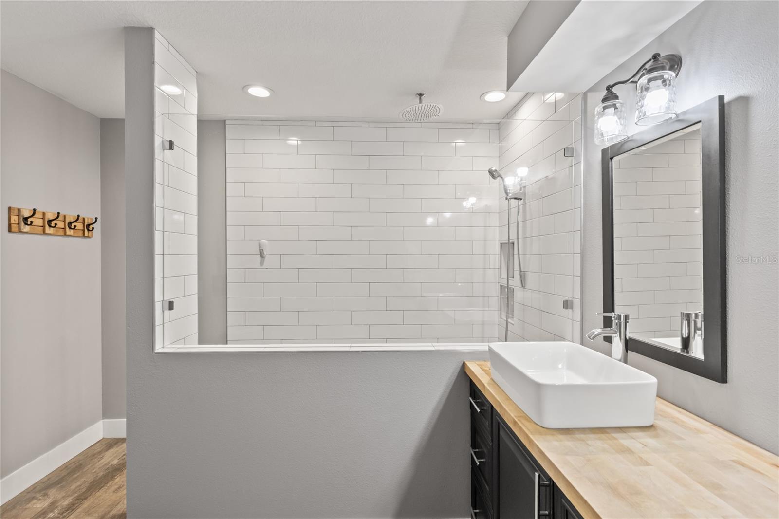 202 LAUREL OAKS RD, NOKOMIS, FL, 34275