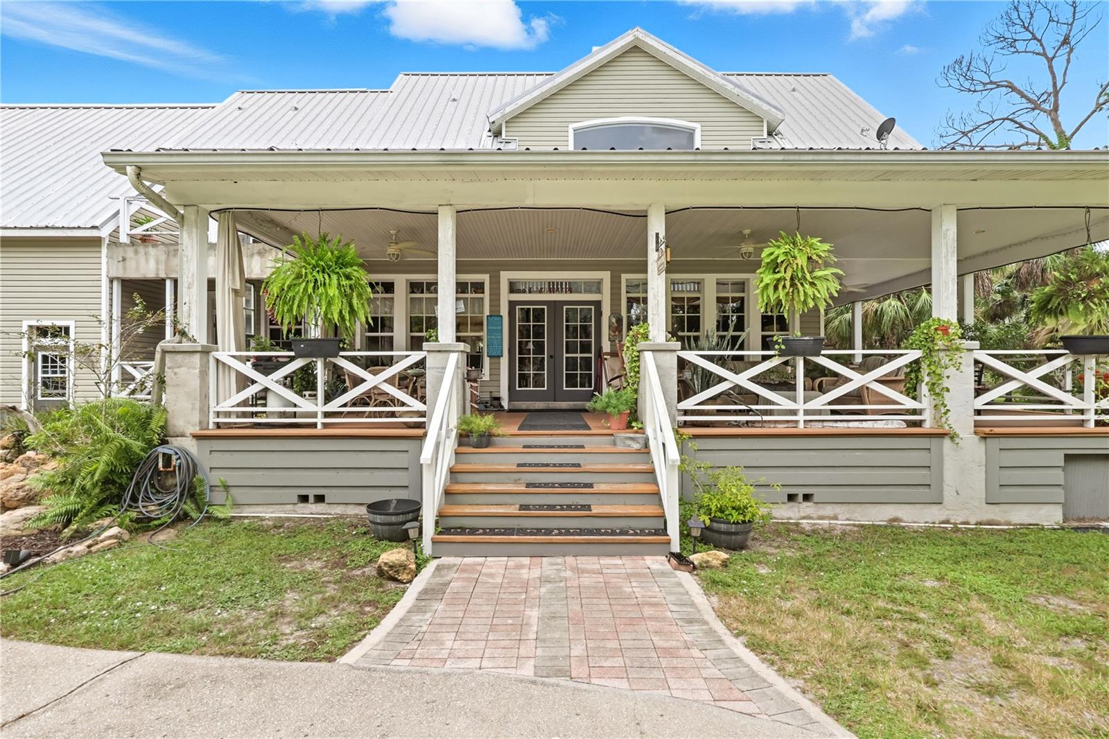 202 LAUREL OAKS RD, NOKOMIS, FL, 34275