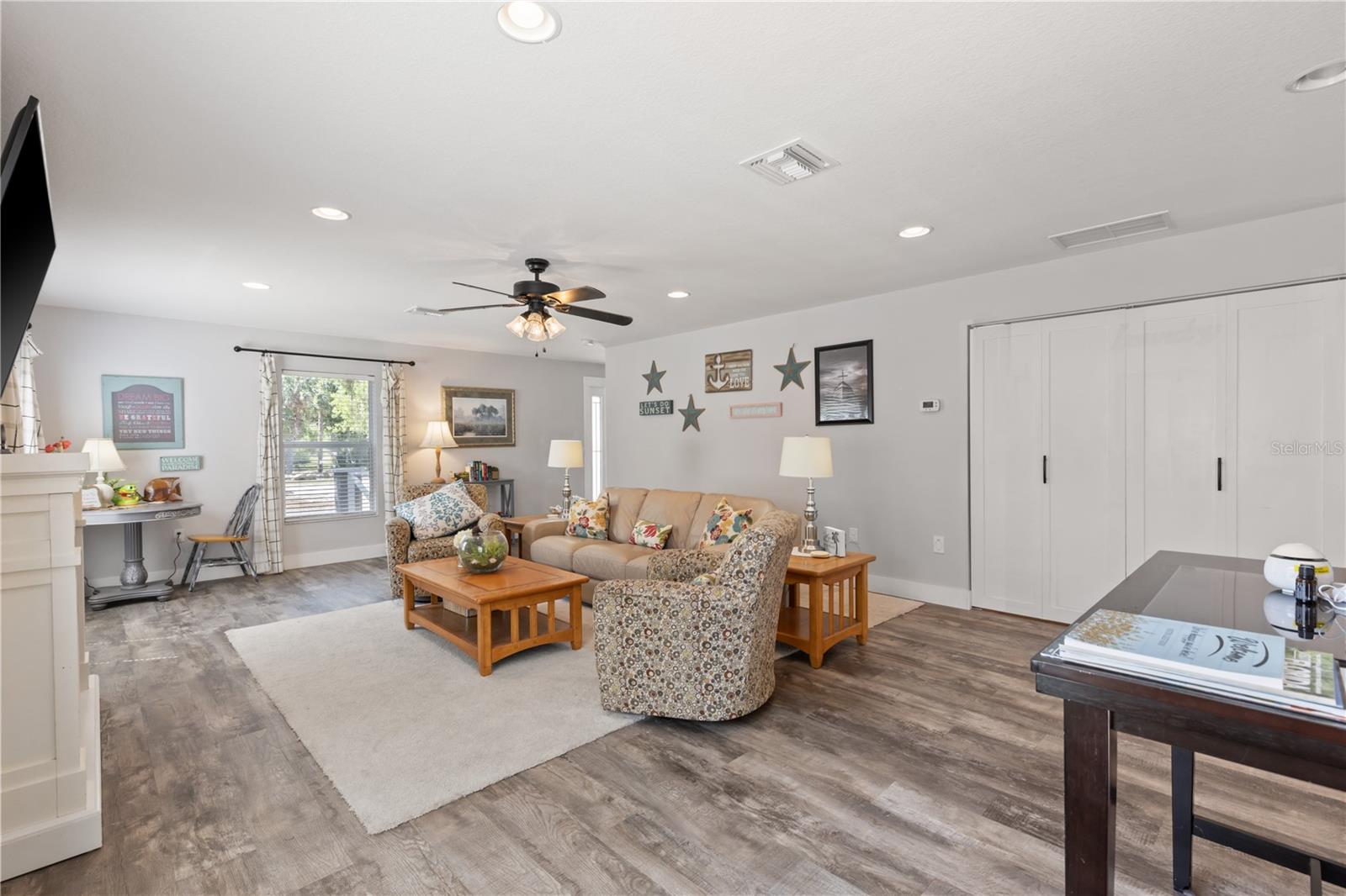 202 LAUREL OAKS RD, NOKOMIS, FL, 34275