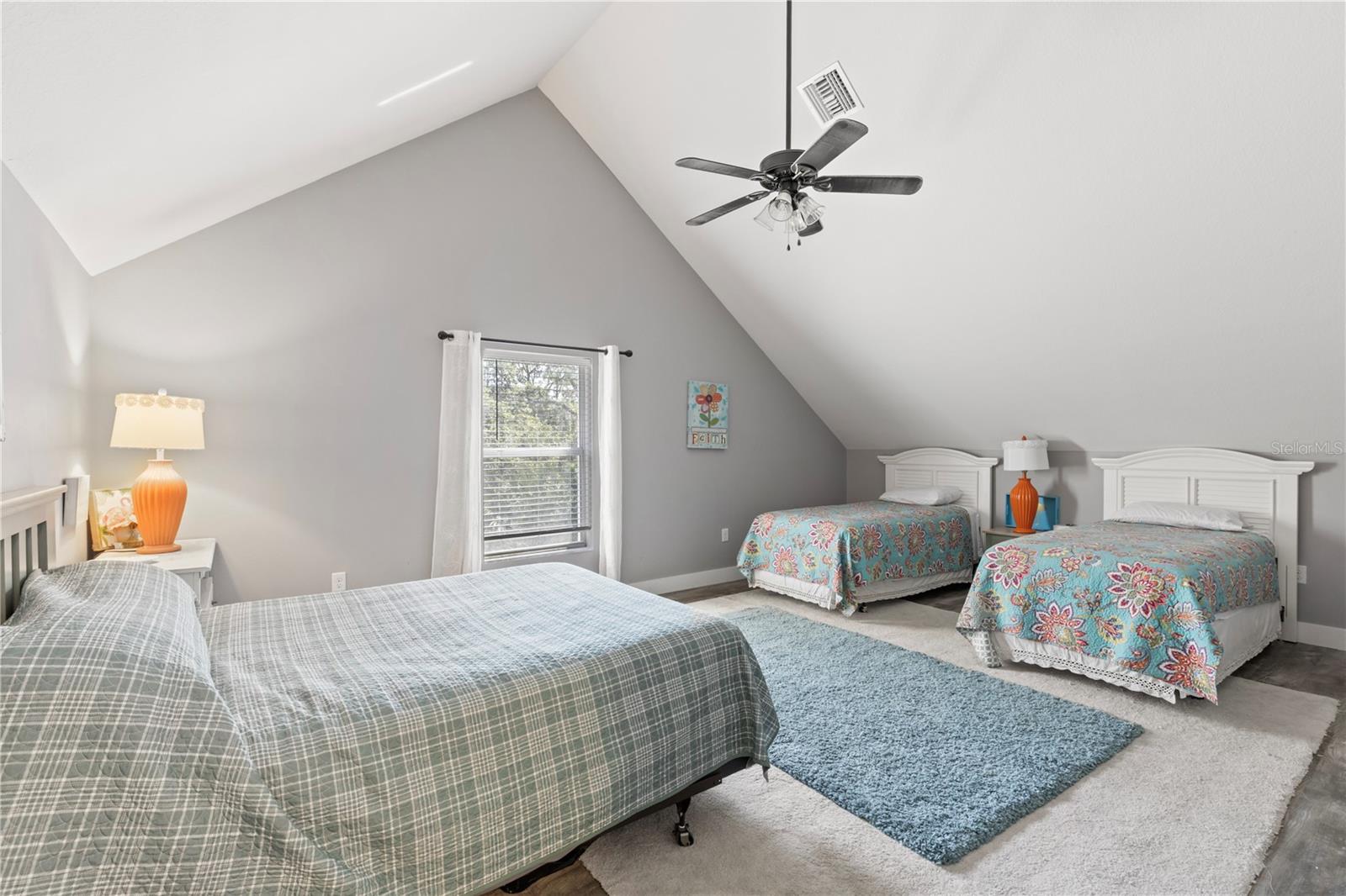 202 LAUREL OAKS RD, NOKOMIS, FL, 34275