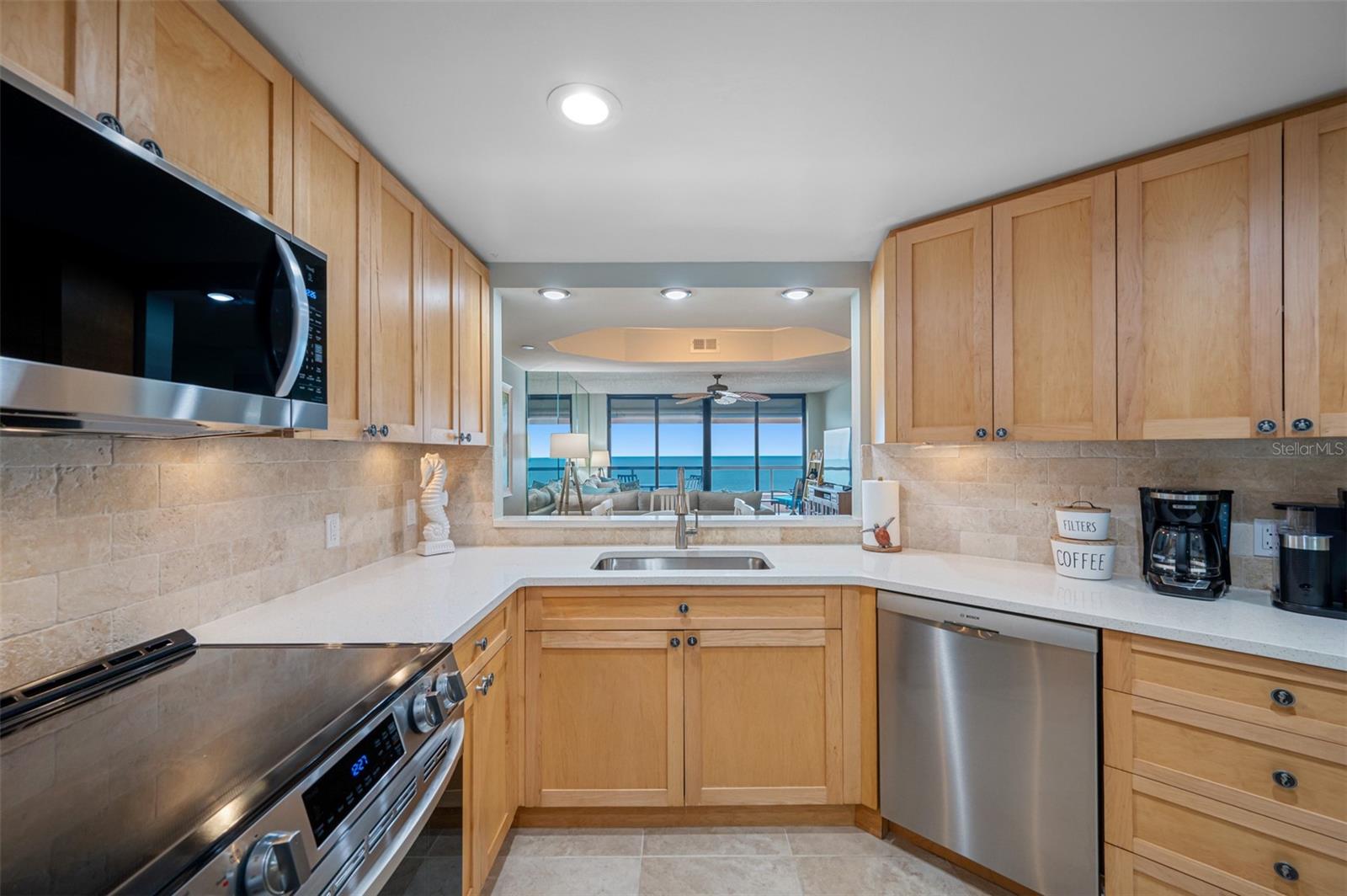 1310 GULF BLVD #11B, CLEARWATER BEACH, FL, 33767