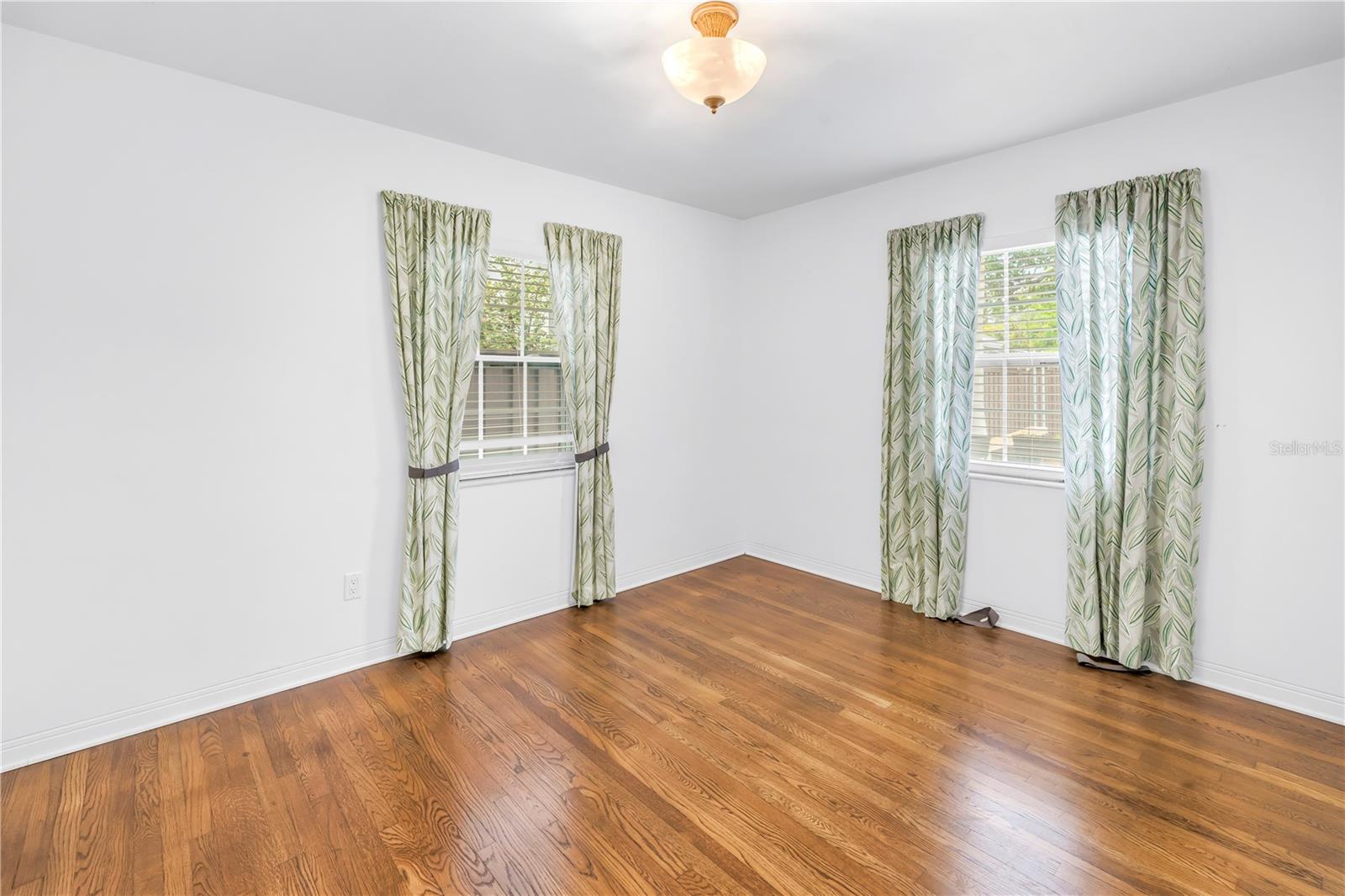 2111 14TH ST N, ST PETERSBURG, FL, 33703