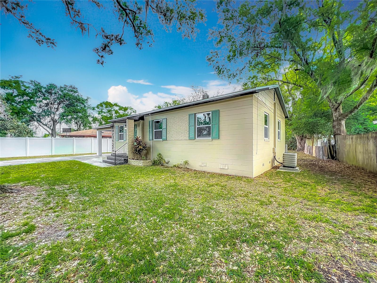 320 S ELM RD, LAKELAND, FL, 33801