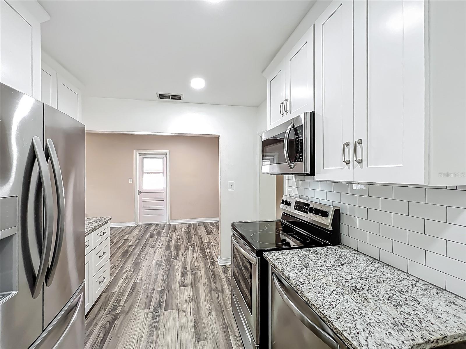 320 S ELM RD, LAKELAND, FL, 33801