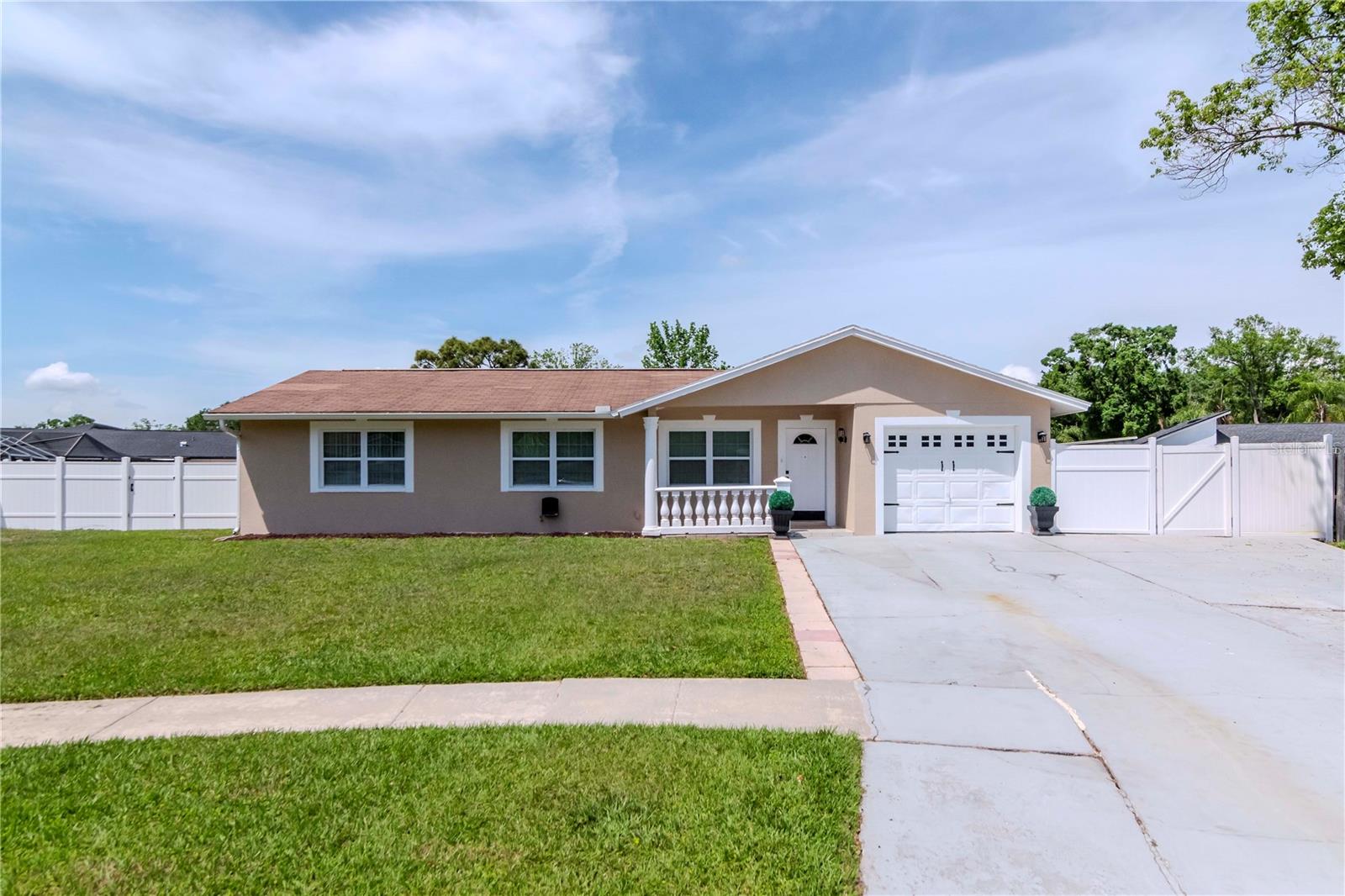 10705 KNOLLSWAY CT, TAMPA, FL, 33625