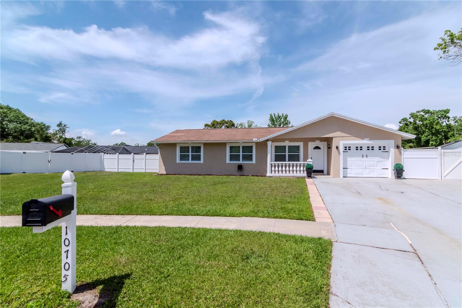 10705 KNOLLSWAY CT, TAMPA, FL, 33625