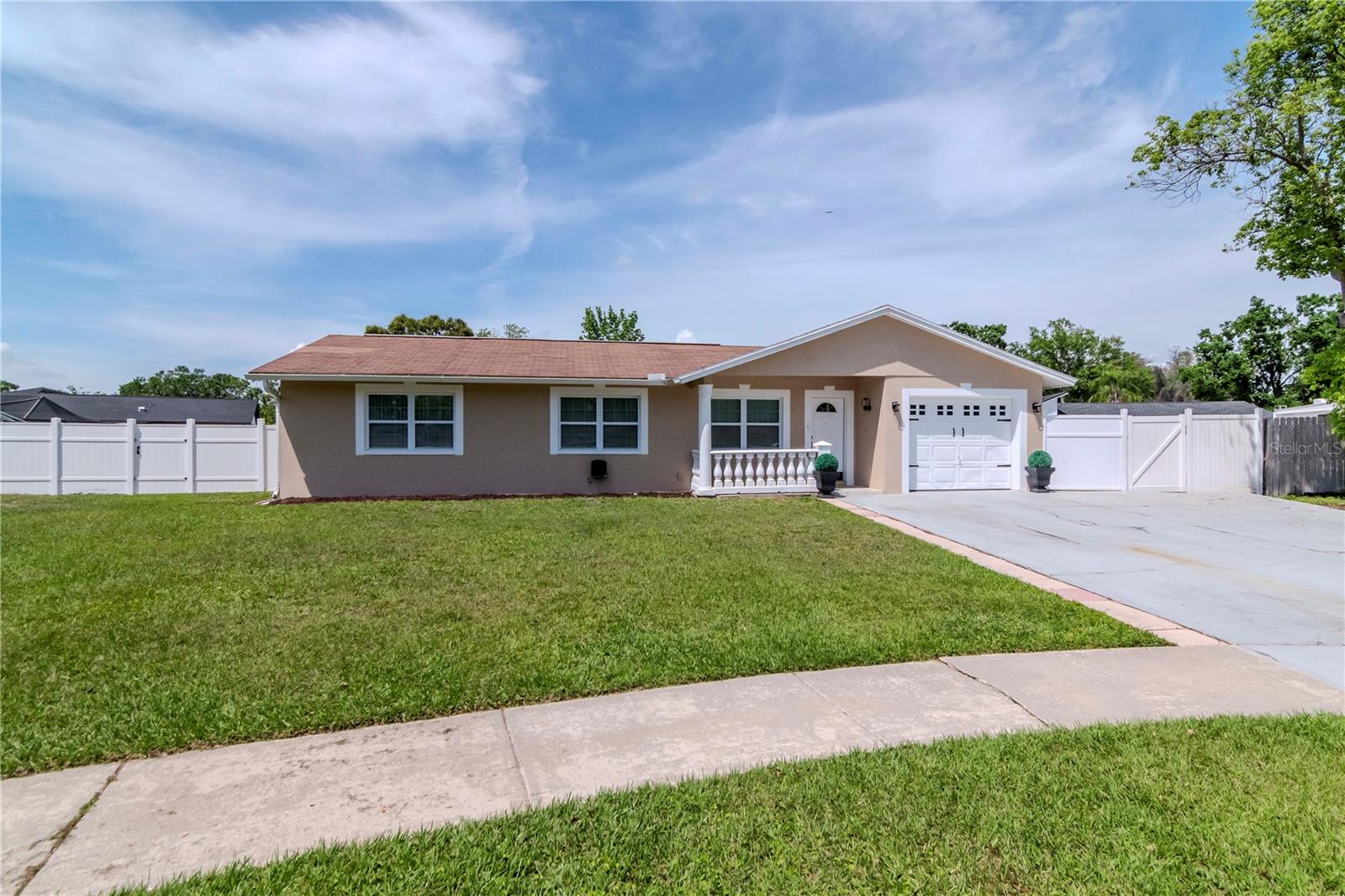 10705 KNOLLSWAY CT, TAMPA, FL, 33625