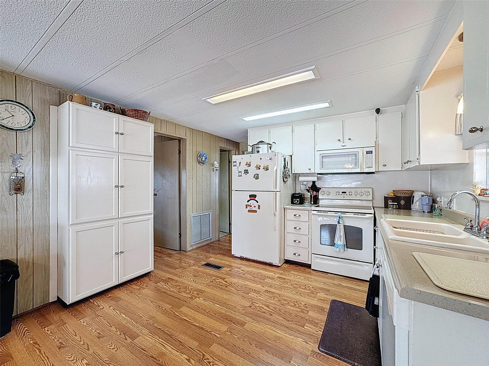 12121 BONANZA DR, HUDSON, FL, 34667