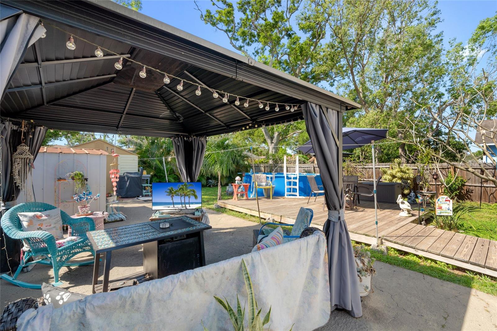 1021 11TH AVE NW, LARGO, FL, 33770