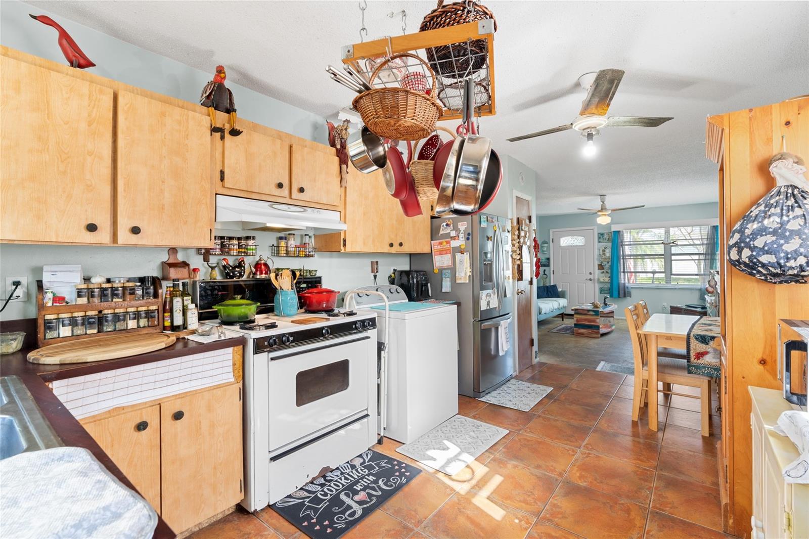 1021 11TH AVE NW, LARGO, FL, 33770