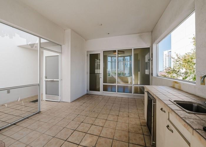 235 COCOANUT AVE #129E, SARASOTA, FL, 34236