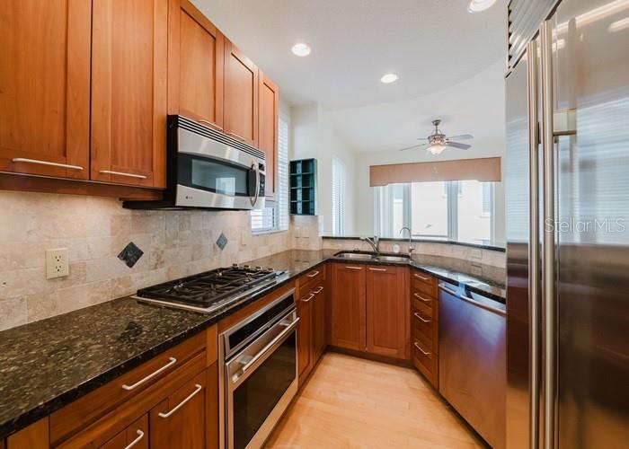 235 COCOANUT AVE #129E, SARASOTA, FL, 34236