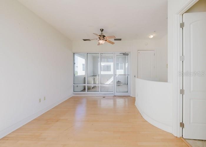 235 COCOANUT AVE #129E, SARASOTA, FL, 34236