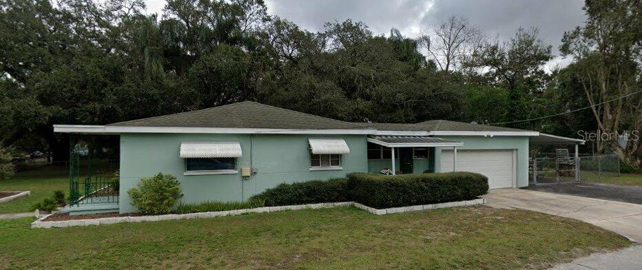 2001 E POWHATAN AVE, TAMPA, FL, 33610