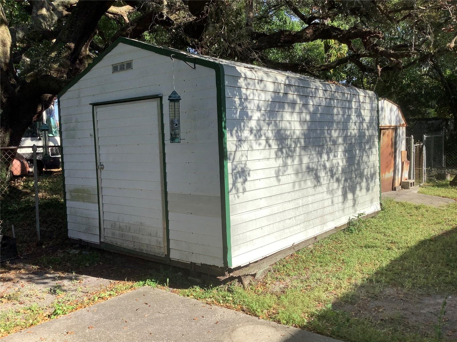 2001 E POWHATAN AVE, TAMPA, FL, 33610