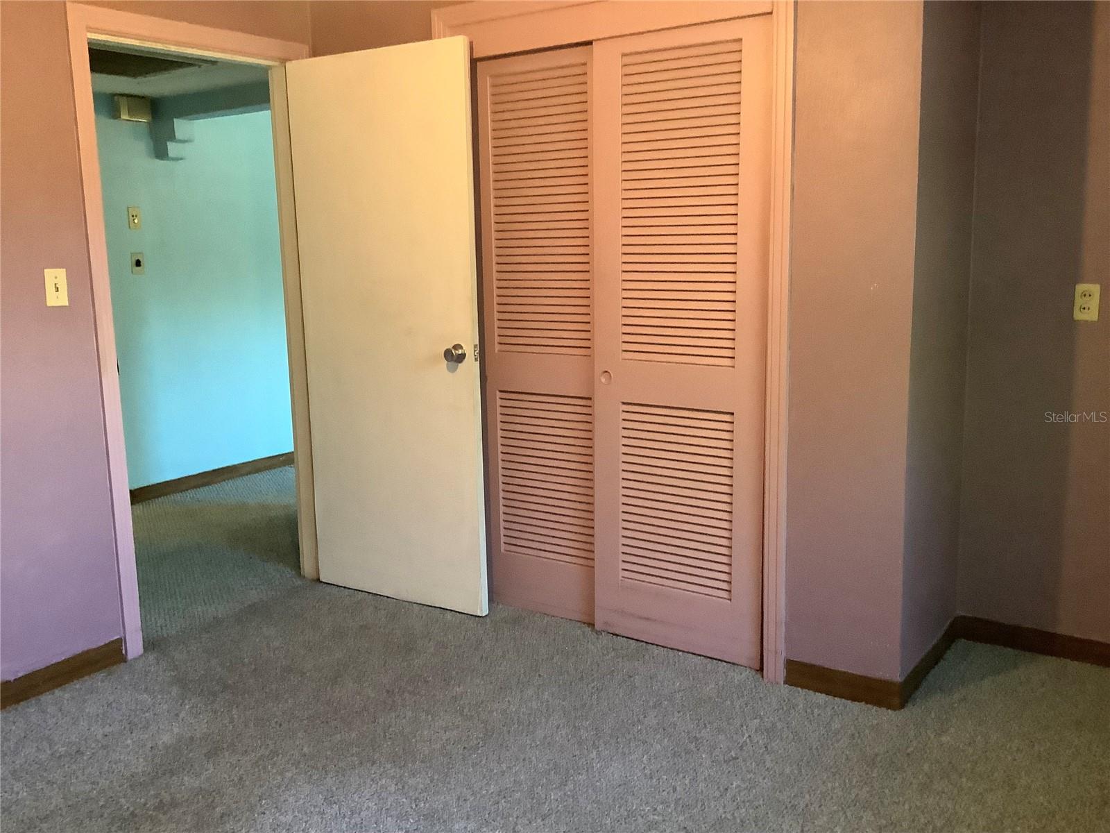 2001 E POWHATAN AVE, TAMPA, FL, 33610