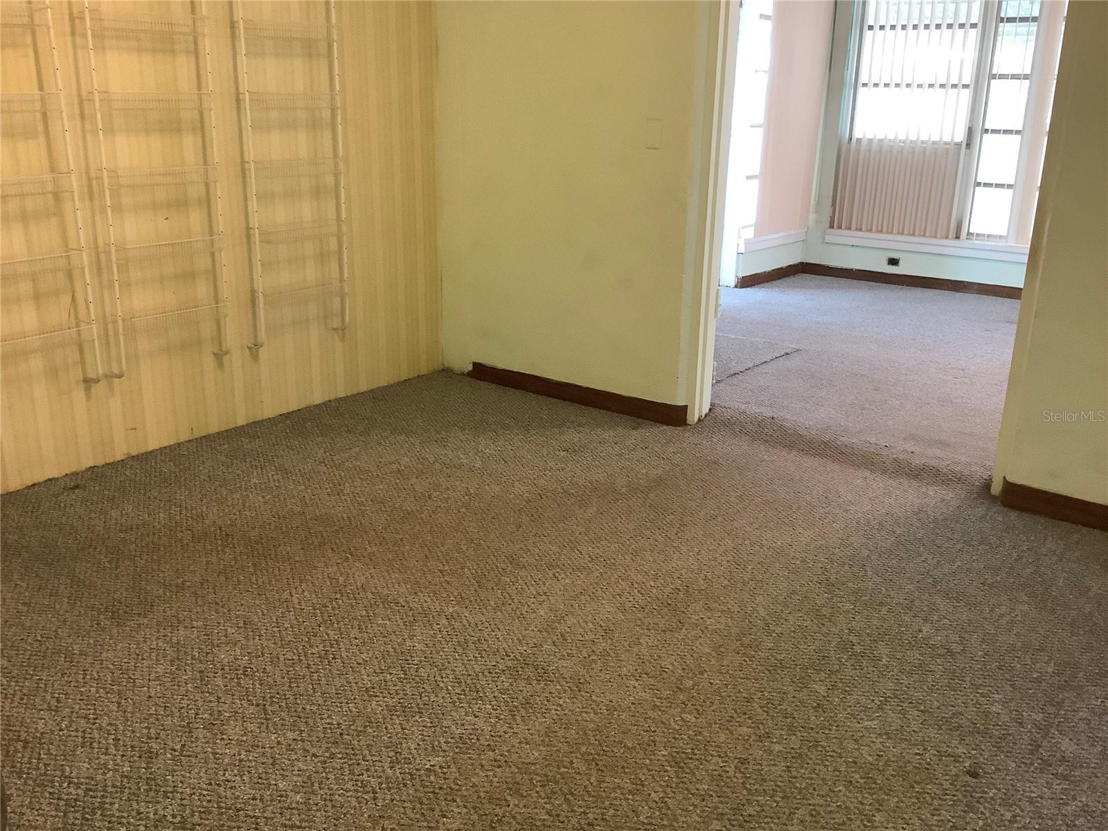 2001 E POWHATAN AVE, TAMPA, FL, 33610