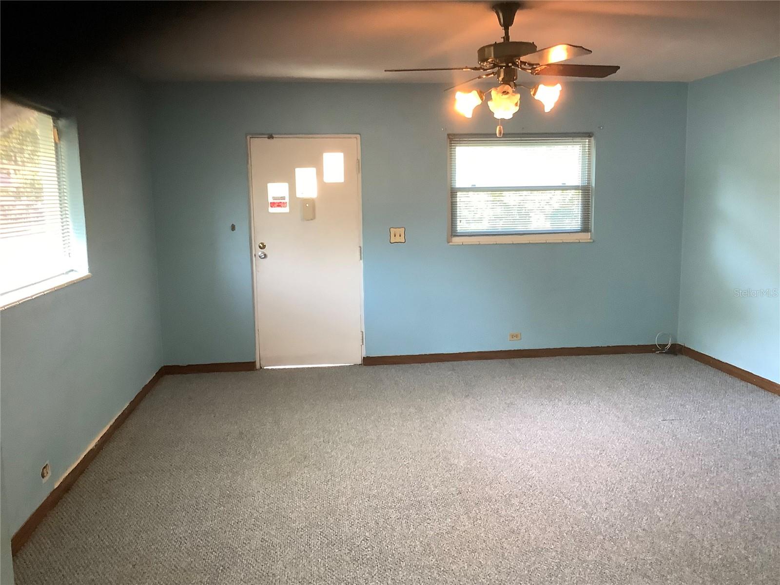 2001 E POWHATAN AVE, TAMPA, FL, 33610