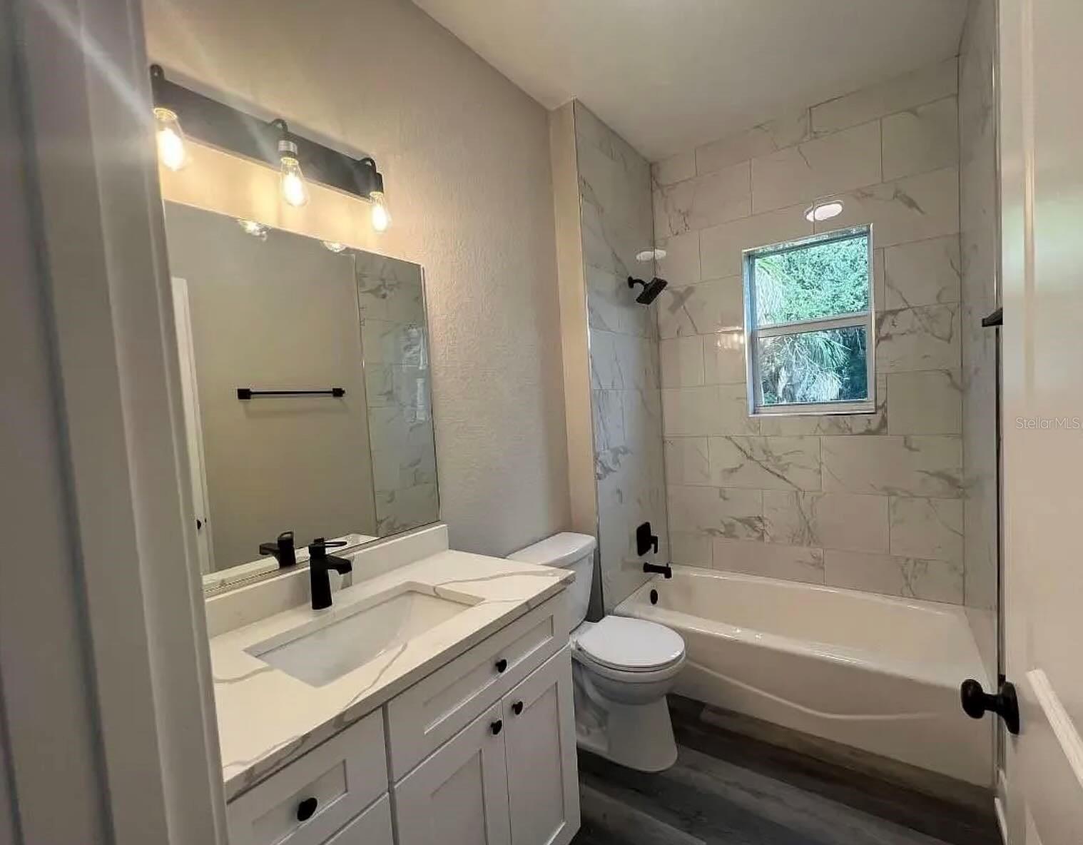 302 ALBATROSS RD, ROTONDA WEST, FL, 33947