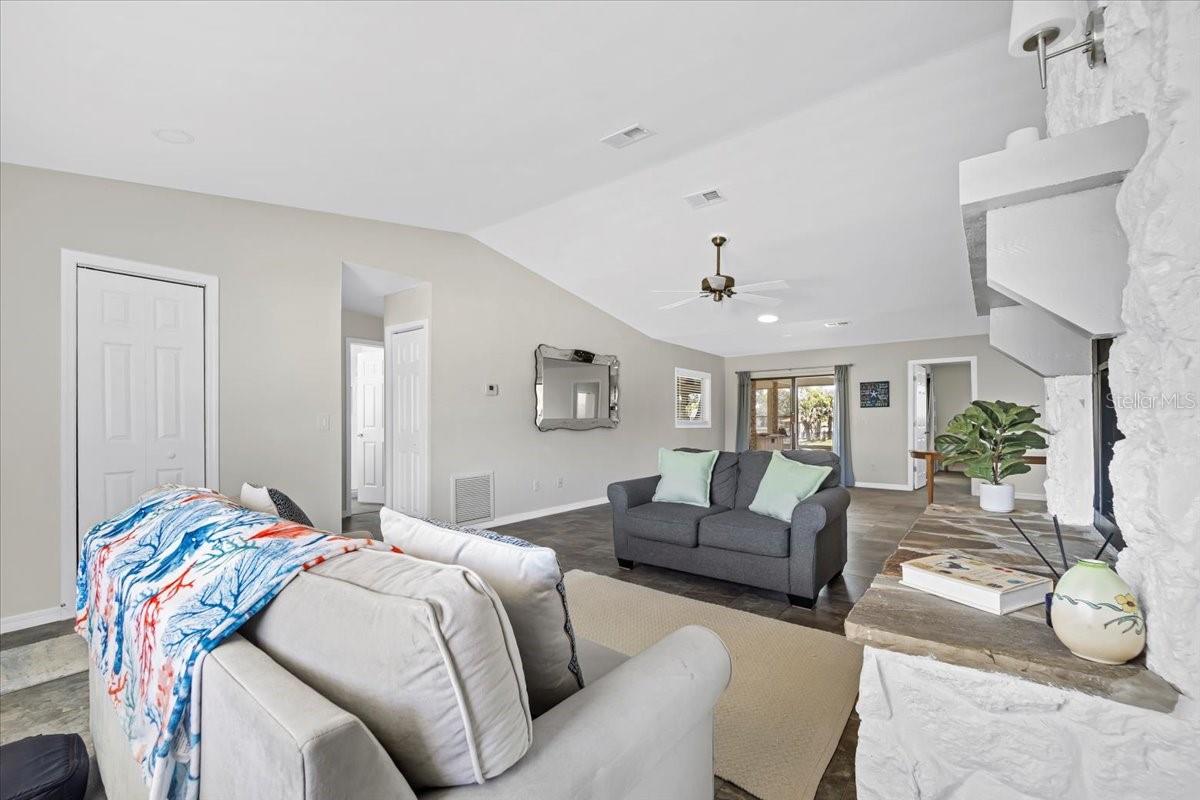 82 CIMMARON DR, PALM COAST, FL, 32137