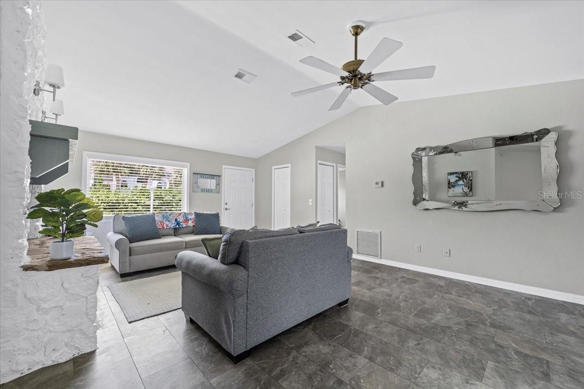82 CIMMARON DR, PALM COAST, FL, 32137
