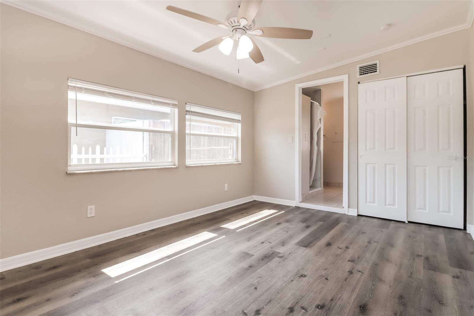 6464 82ND AVE N, PINELLAS PARK, FL, 33781