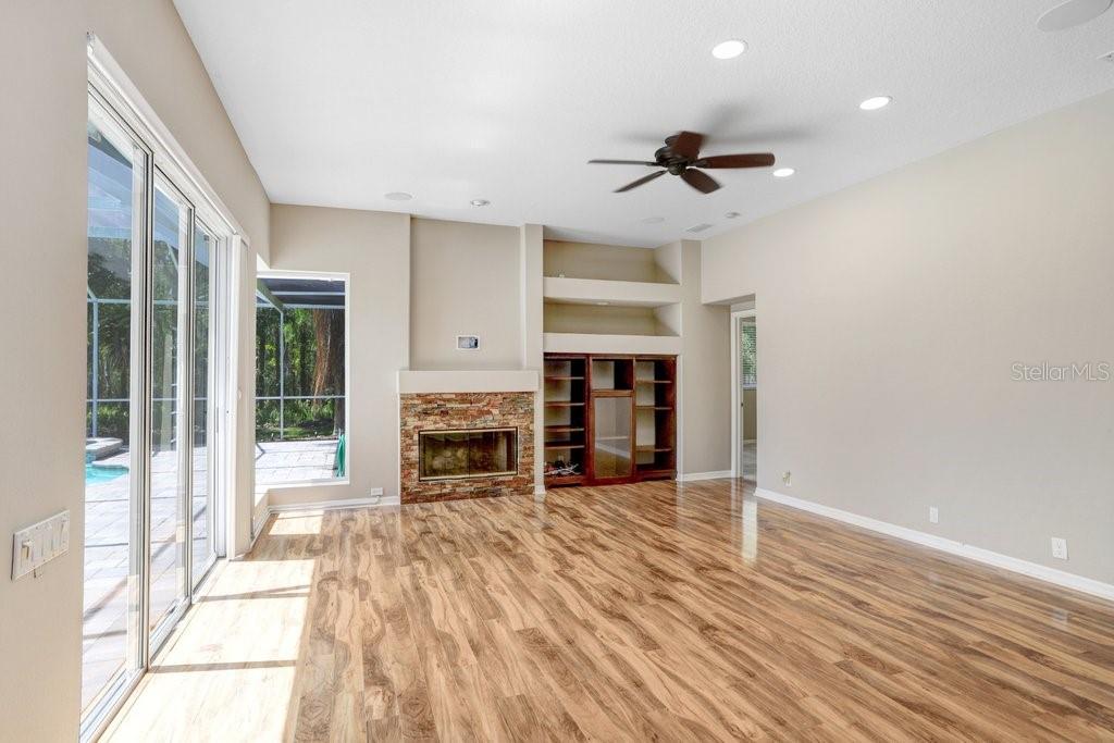 19106 AVENUE BAYONNES, LUTZ, FL, 33558