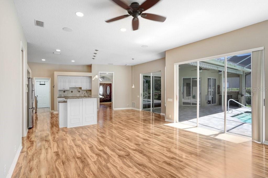 19106 AVENUE BAYONNES, LUTZ, FL, 33558