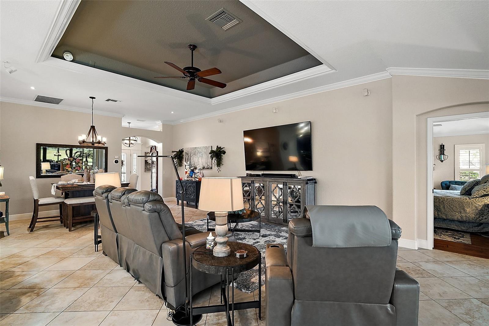 685 WINIFRED WAY, THE VILLAGES, FL, 32162