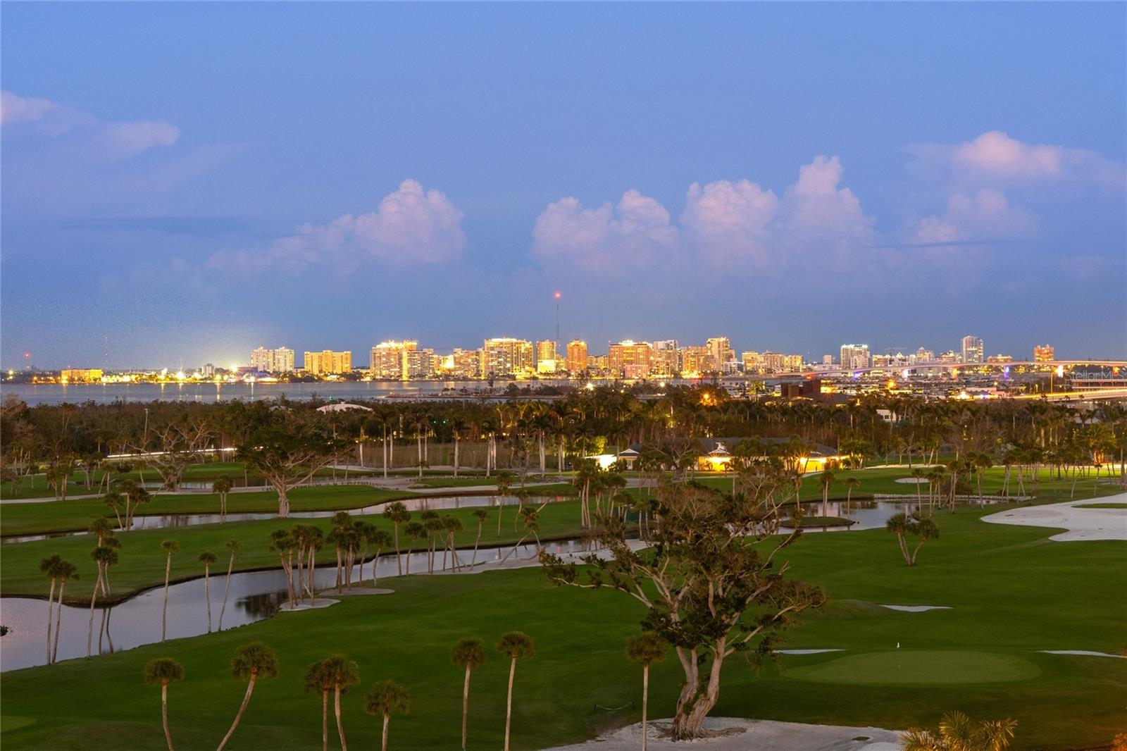 545 SANCTUARY DR #B806, LONGBOAT KEY, FL, 34228