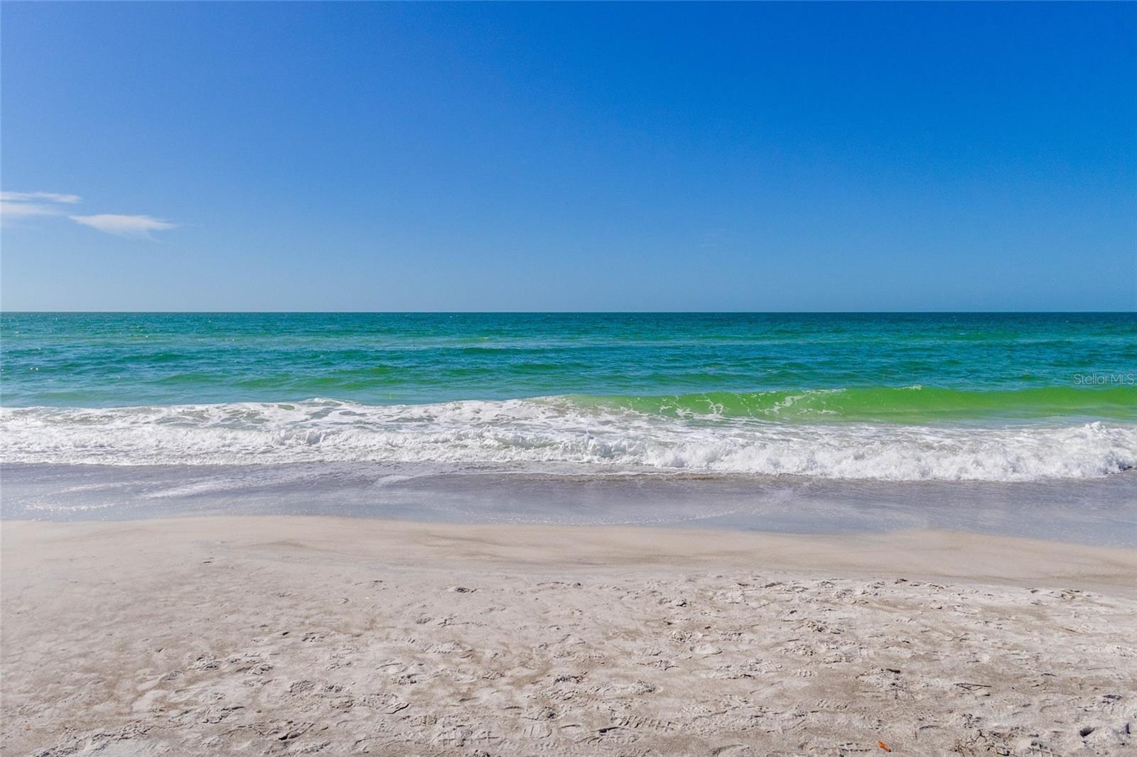 545 SANCTUARY DR #B806, LONGBOAT KEY, FL, 34228