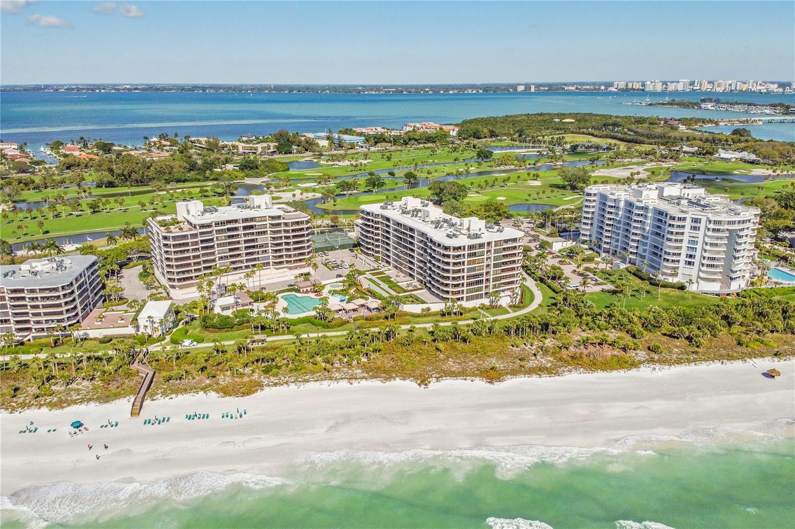 545 SANCTUARY DR #B806, LONGBOAT KEY, FL, 34228