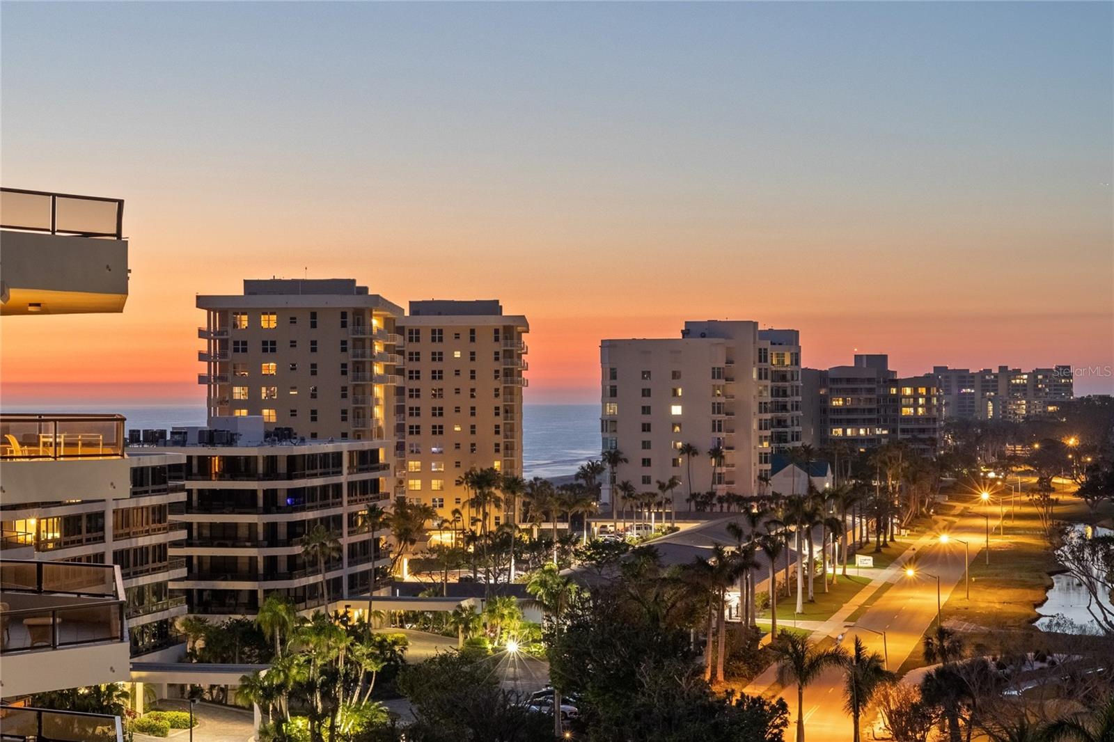 545 SANCTUARY DR #B806, LONGBOAT KEY, FL, 34228