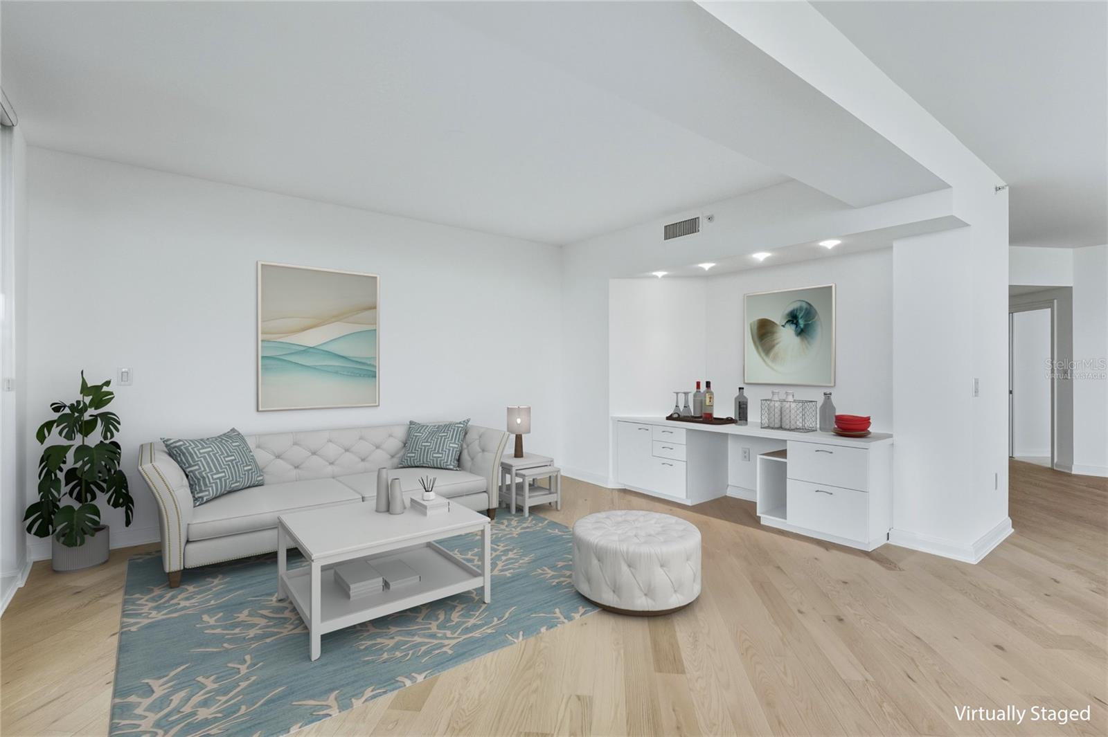 545 SANCTUARY DR #B806, LONGBOAT KEY, FL, 34228
