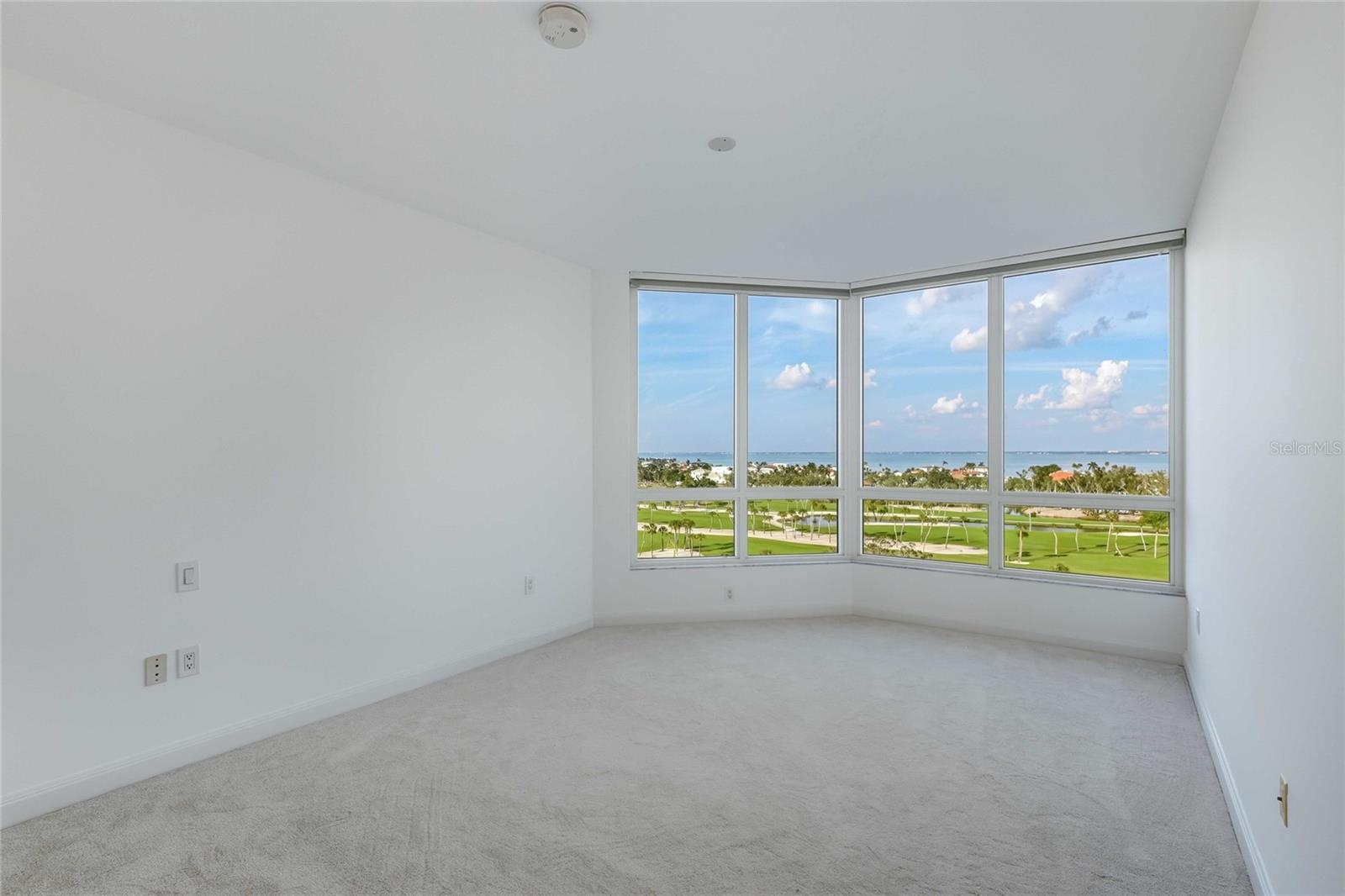 545 SANCTUARY DR #B806, LONGBOAT KEY, FL, 34228