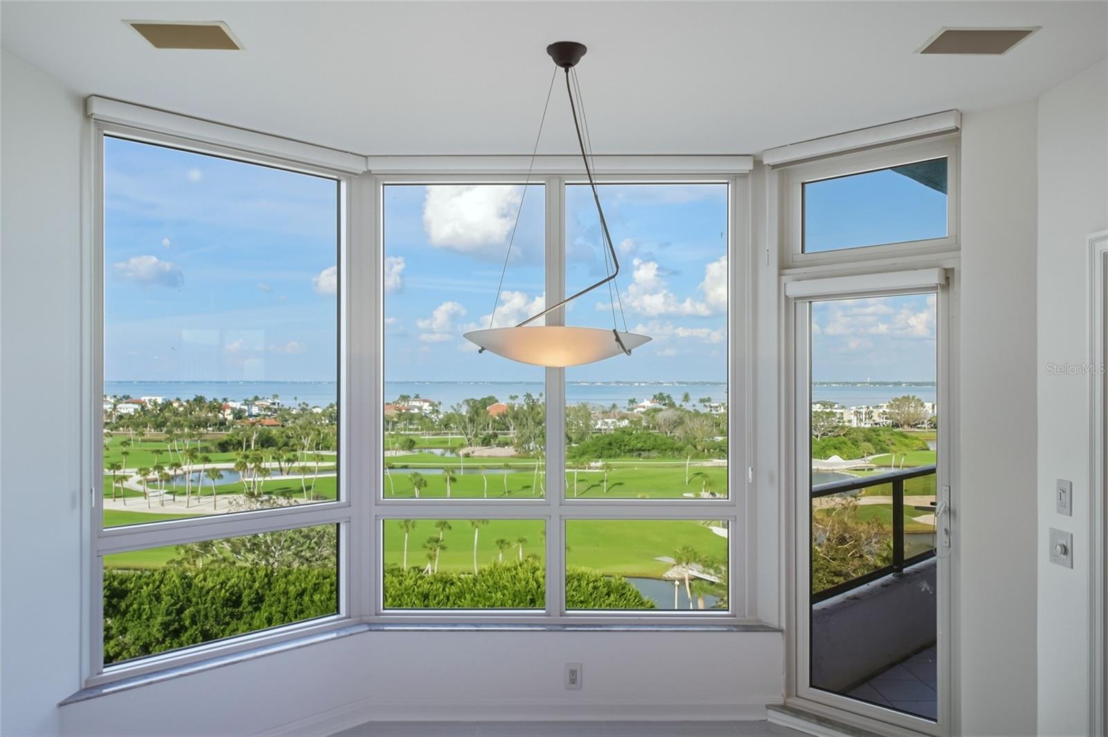 545 SANCTUARY DR #B806, LONGBOAT KEY, FL, 34228
