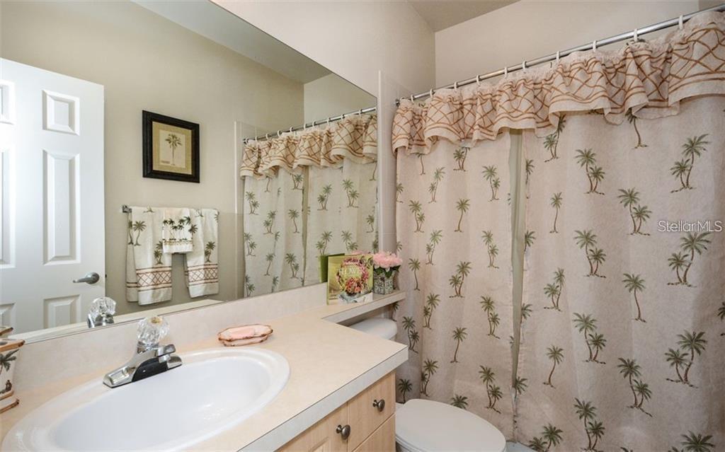 7685 PLANTATION CIR #B, UNIVERSITY PARK, FL, 34201