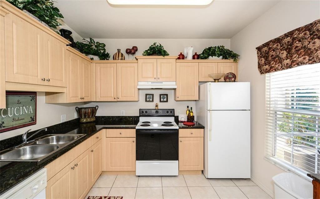 7685 PLANTATION CIR #B, UNIVERSITY PARK, FL, 34201