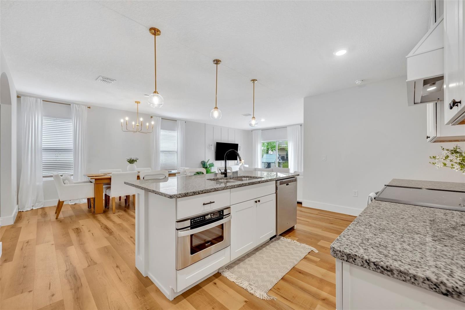 113 CAMILLA RD, DELAND, FL, 32724