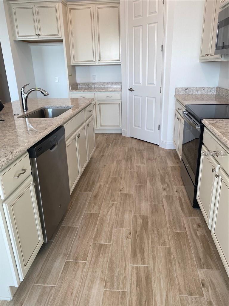 4037 VIA TOLEDO CT, POINCIANA, FL, 34759