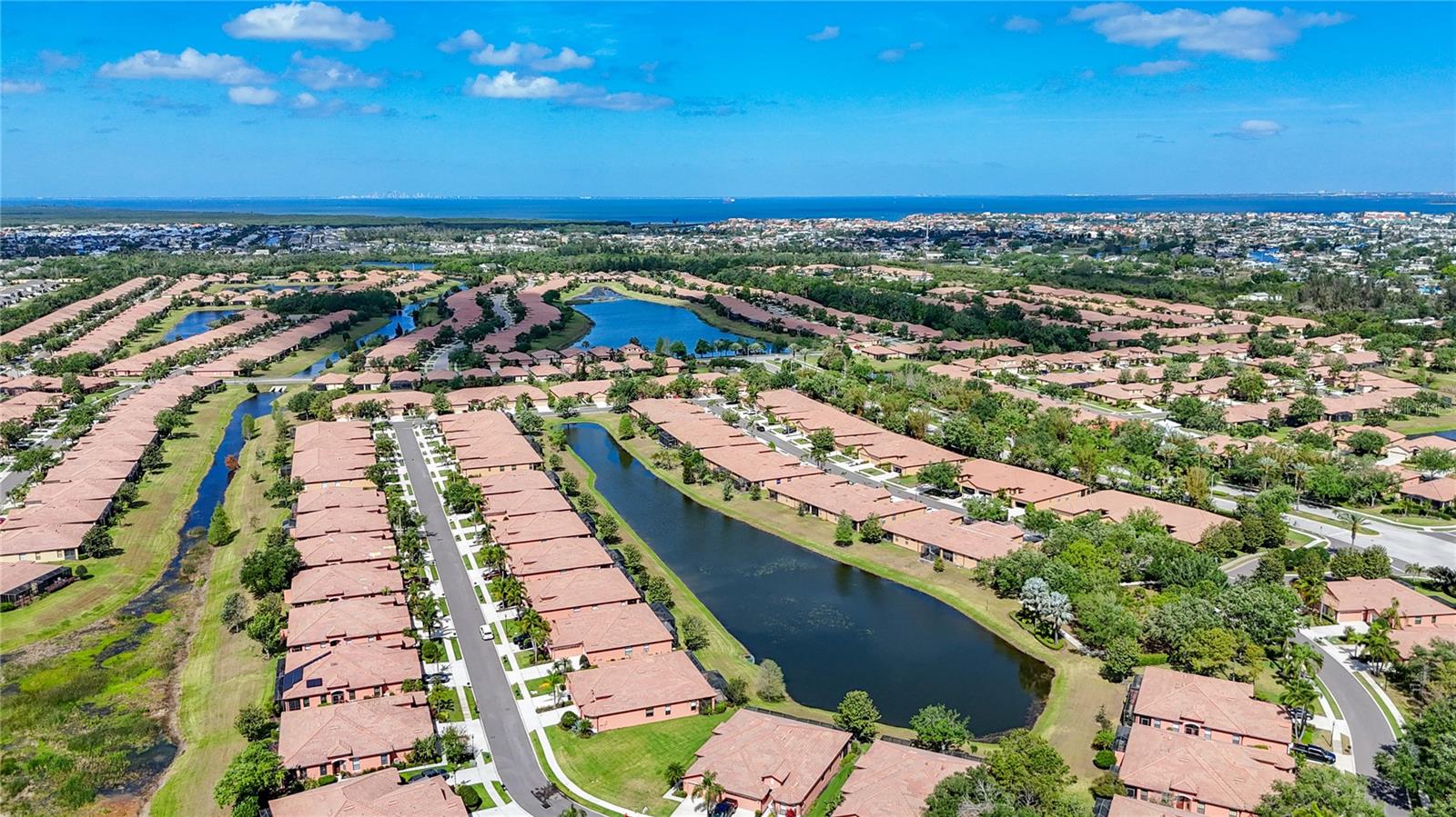 146 SHELL FALLS DR, APOLLO BEACH, FL, 33572