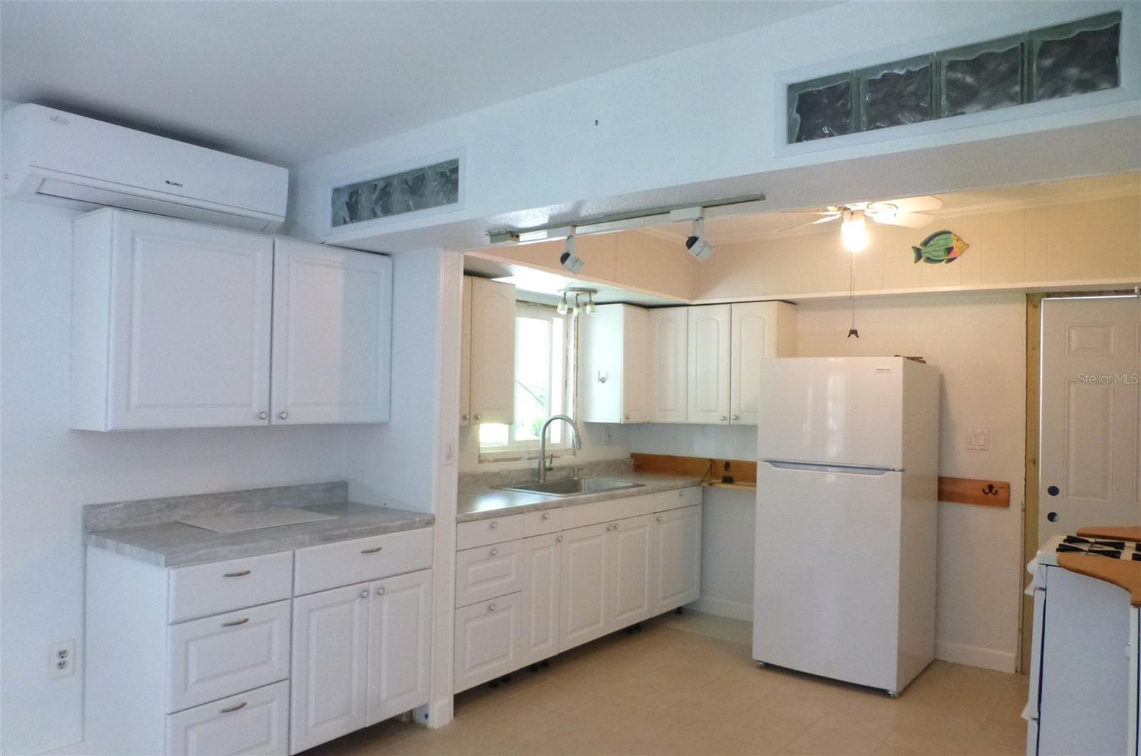 8896 W WHITE DOGWOOD DR, HOMOSASSA, FL, 34448