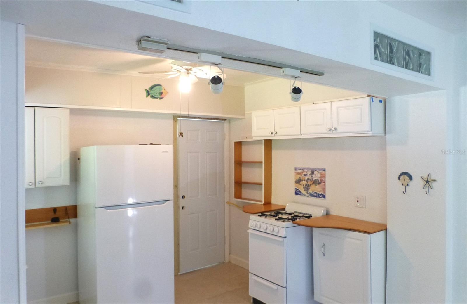 8896 W WHITE DOGWOOD DR, HOMOSASSA, FL, 34448