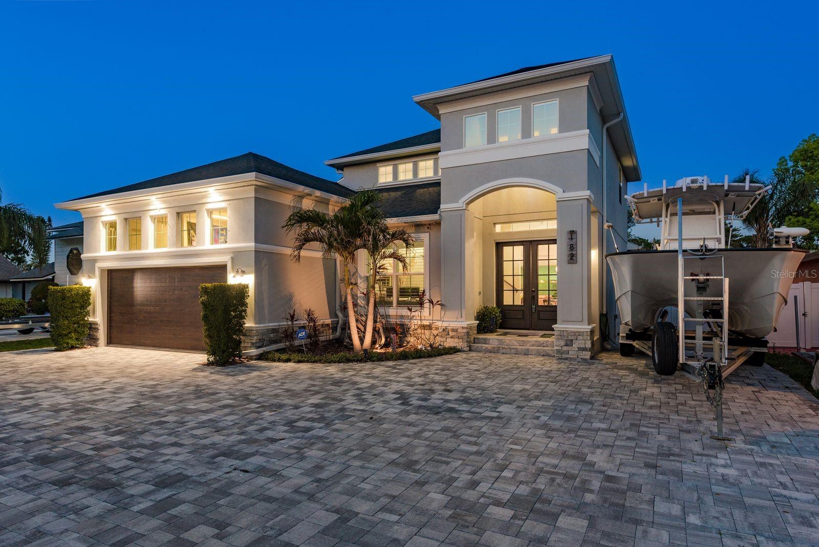 182 E CANAL DR, PALM HARBOR, FL, 34684